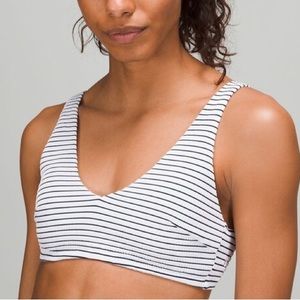 Lululemon / Smocked Swim Top / Size 8 / White and Navy stripe
